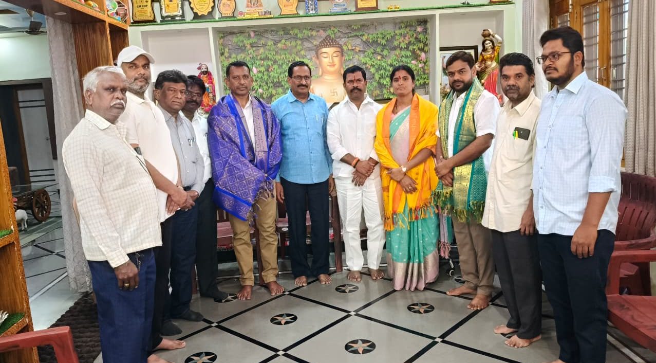 మున్సిపల్ చైర్మన్ కు శుభాకాంక్షలు..!