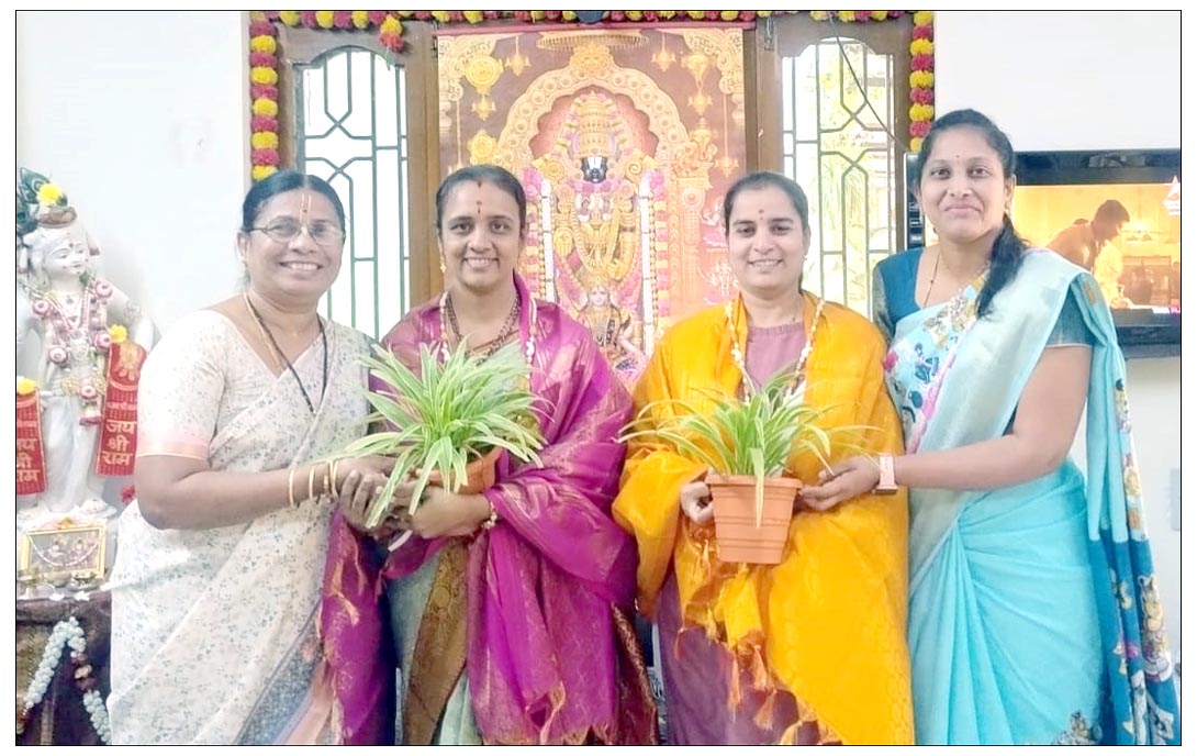 సమాజ స్పూర్తి దాయకులు మహిళలే