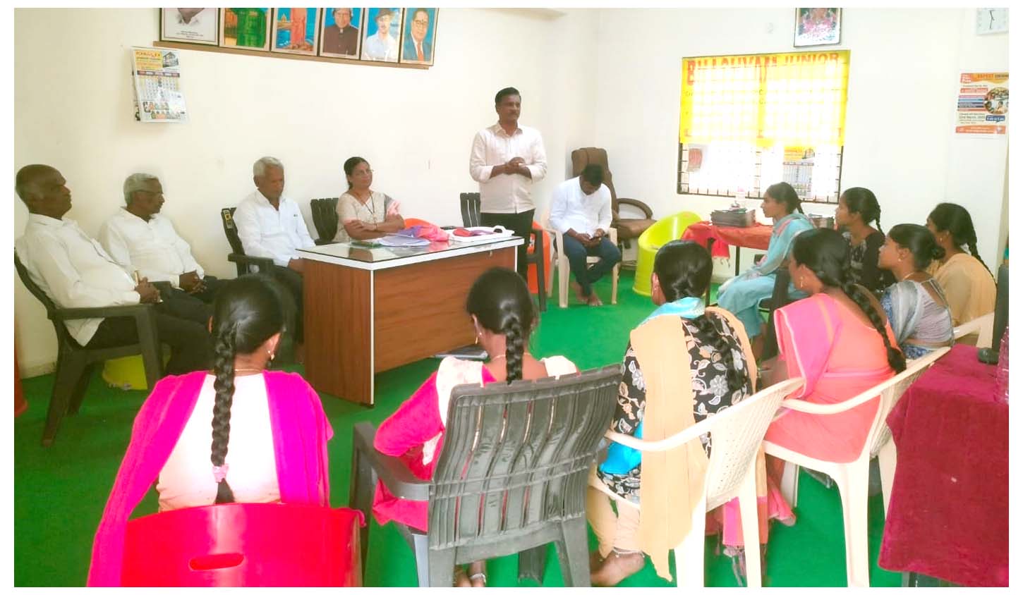విద్యార్థుల ఉత్తమ భవిష్యత్తు కోసం కృషి