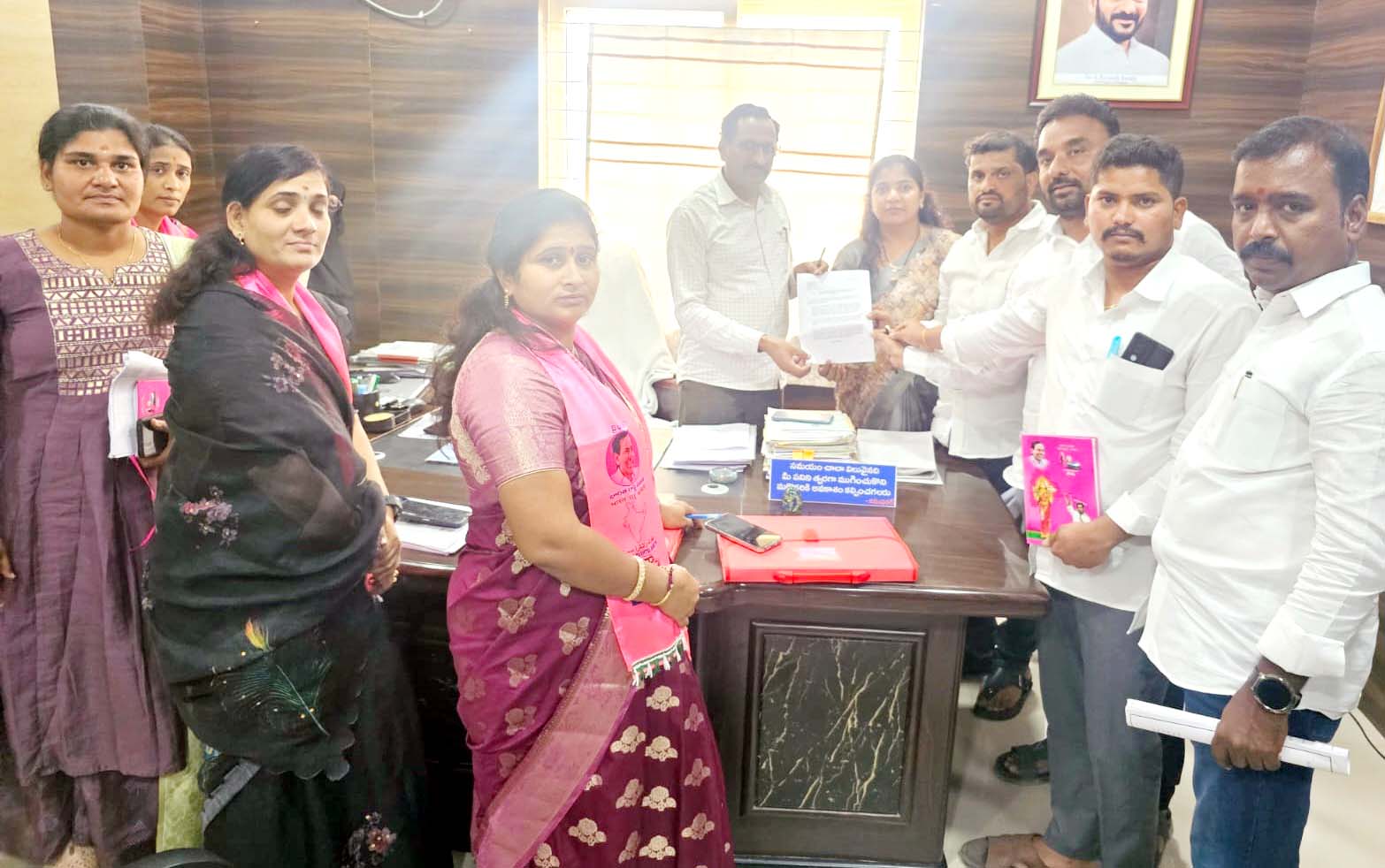 ప్రభుత్వ భూమిలో అక్రమాలు ఆపండి