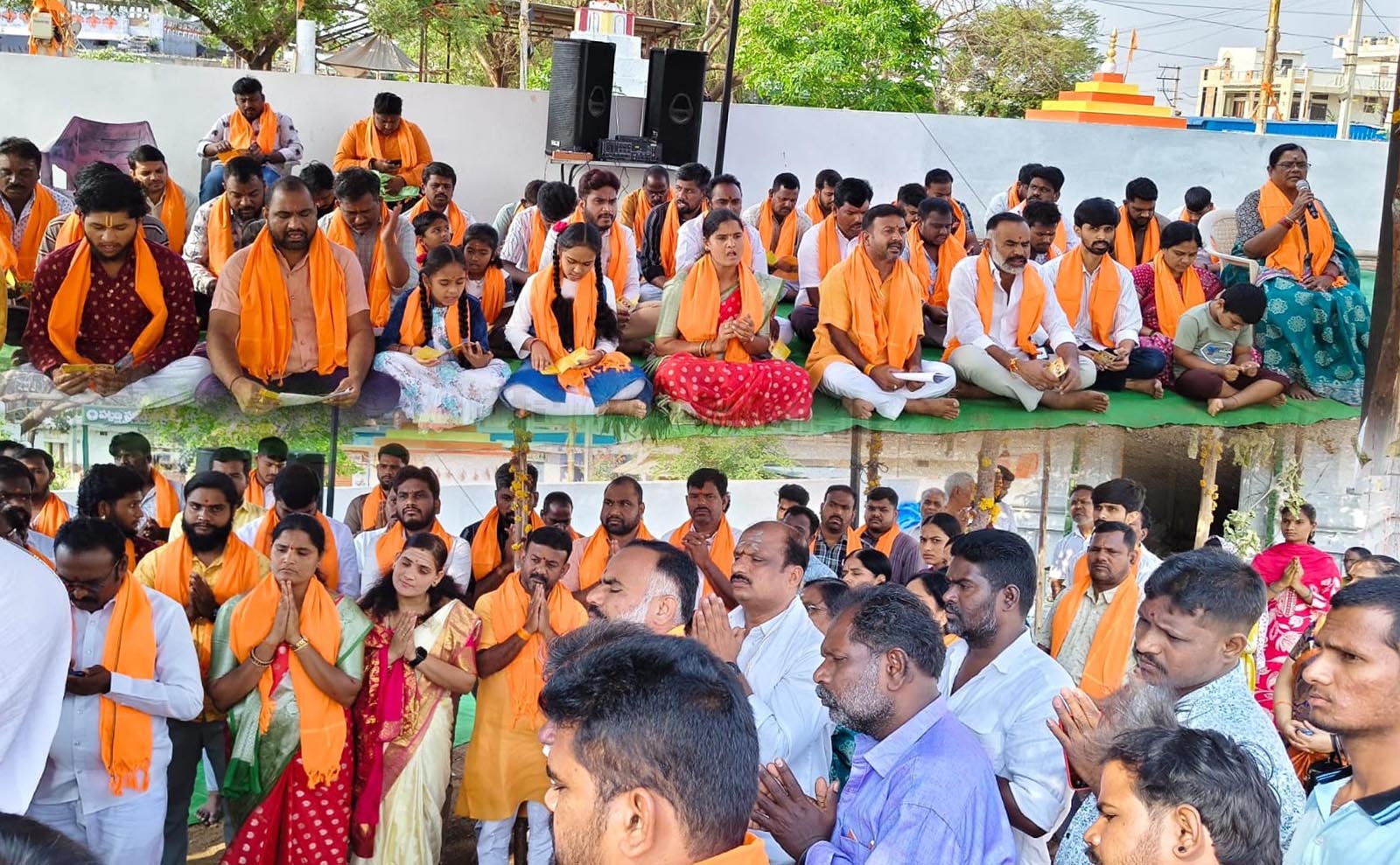భక్తిశ్రద్ధలతో హనుమాన్ చాలీసా పారాయణం