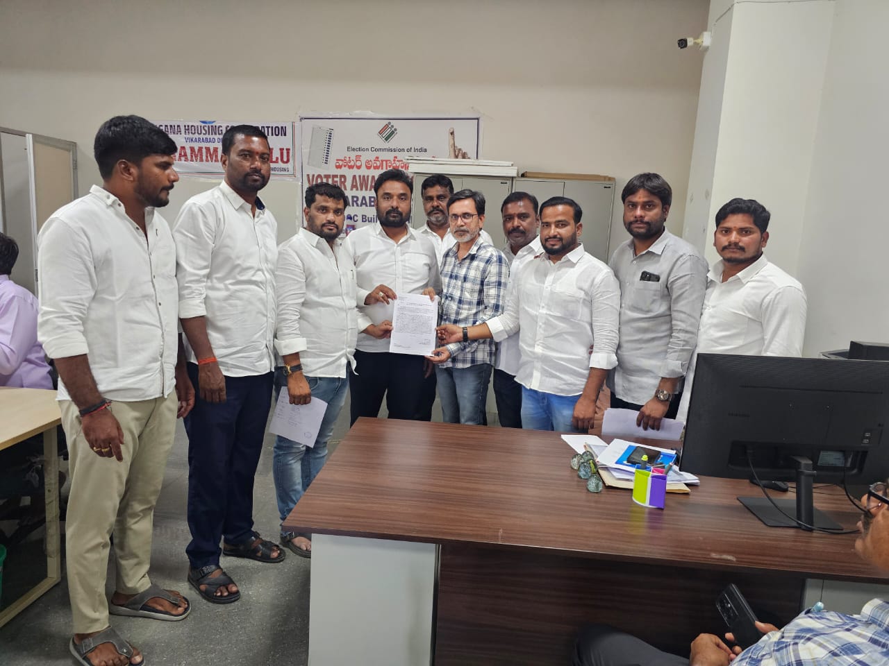 అధికార పార్టీలో ఏకపక్ష పాలన..!