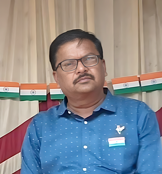 ఉత్తమ, ఉద్యమ ఉపాధ్యాయుడు దూస ఇకలేరు