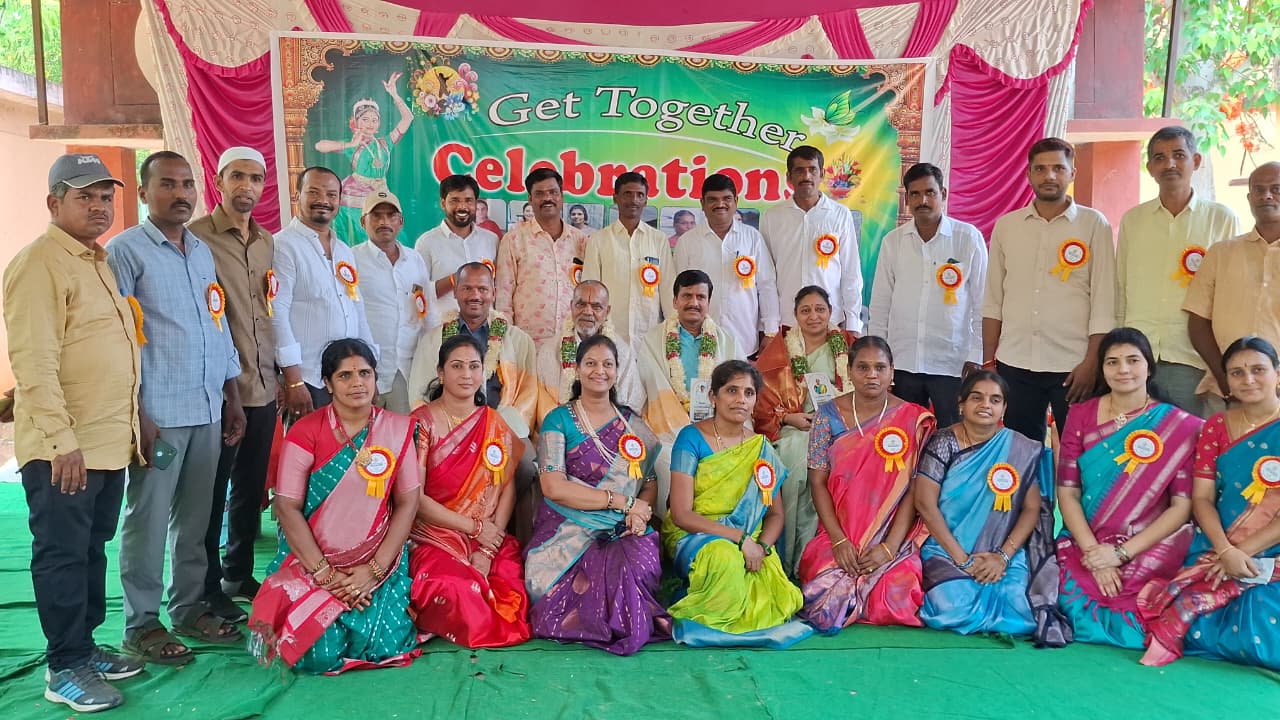 పూర్వ విద్యార్థుల ఆత్మీయ సమ్మేళనం