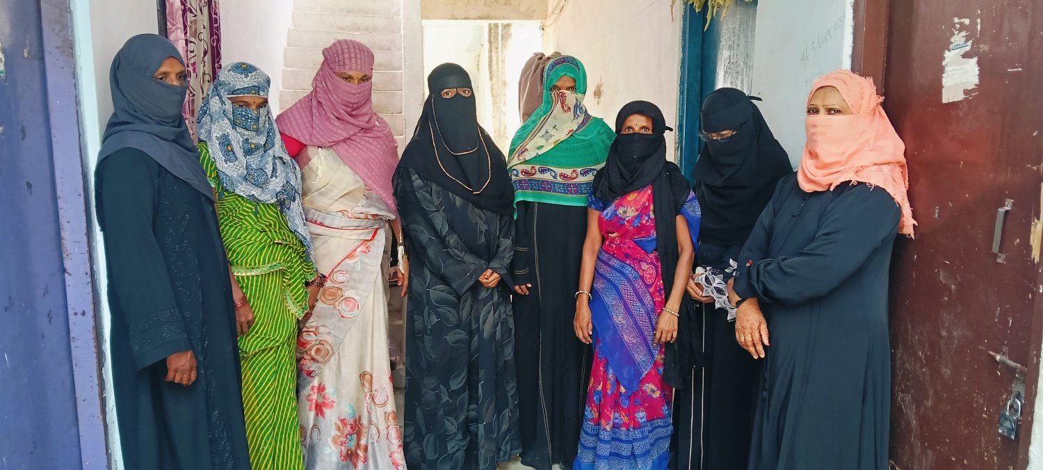 కిలేడీ.. కరీమాభేగం..!