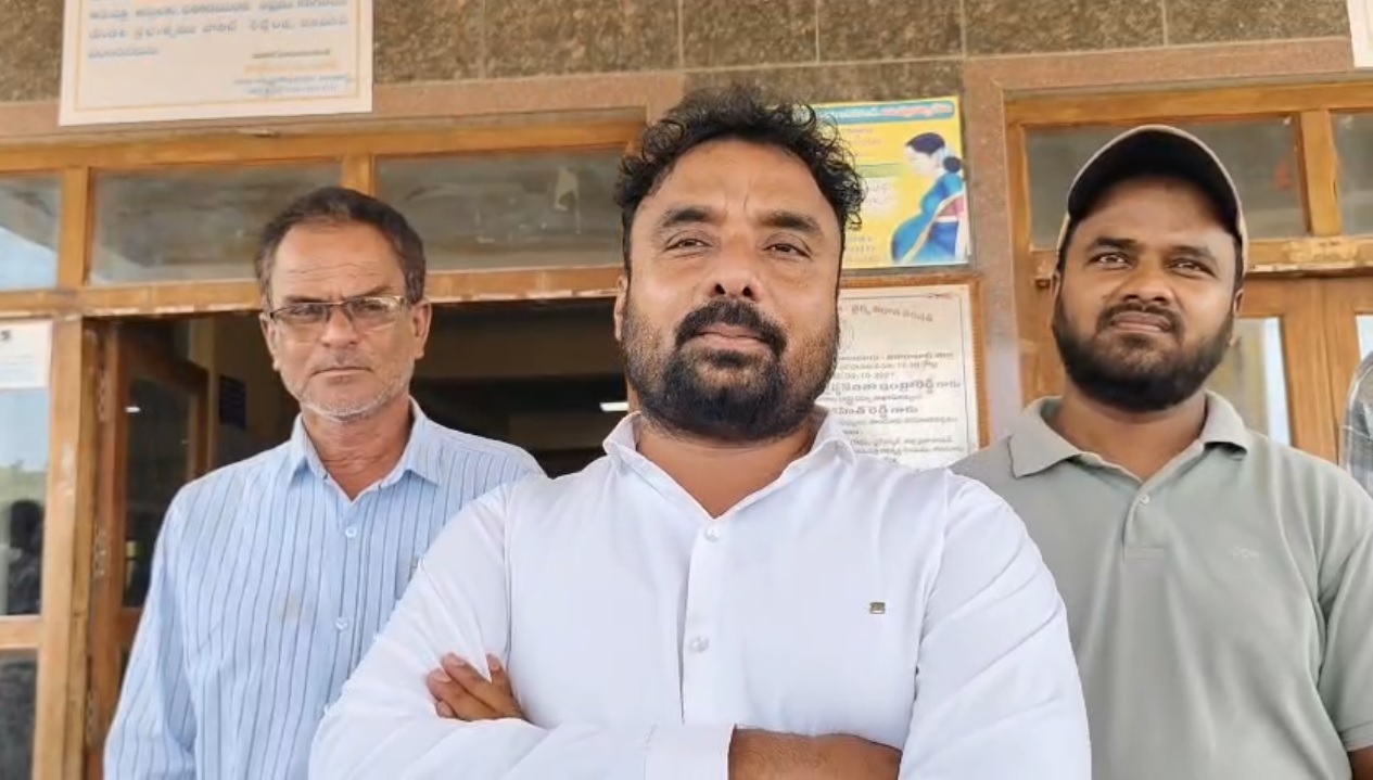 ఎమ్మెల్యేగారు ఎంసీహెచ్‌పై దృష్టి సారించండి
