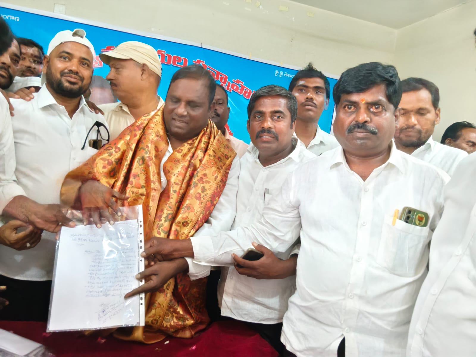 ప్రభుత్వం ఉద్యమ కారులను గుర్తించాలి
