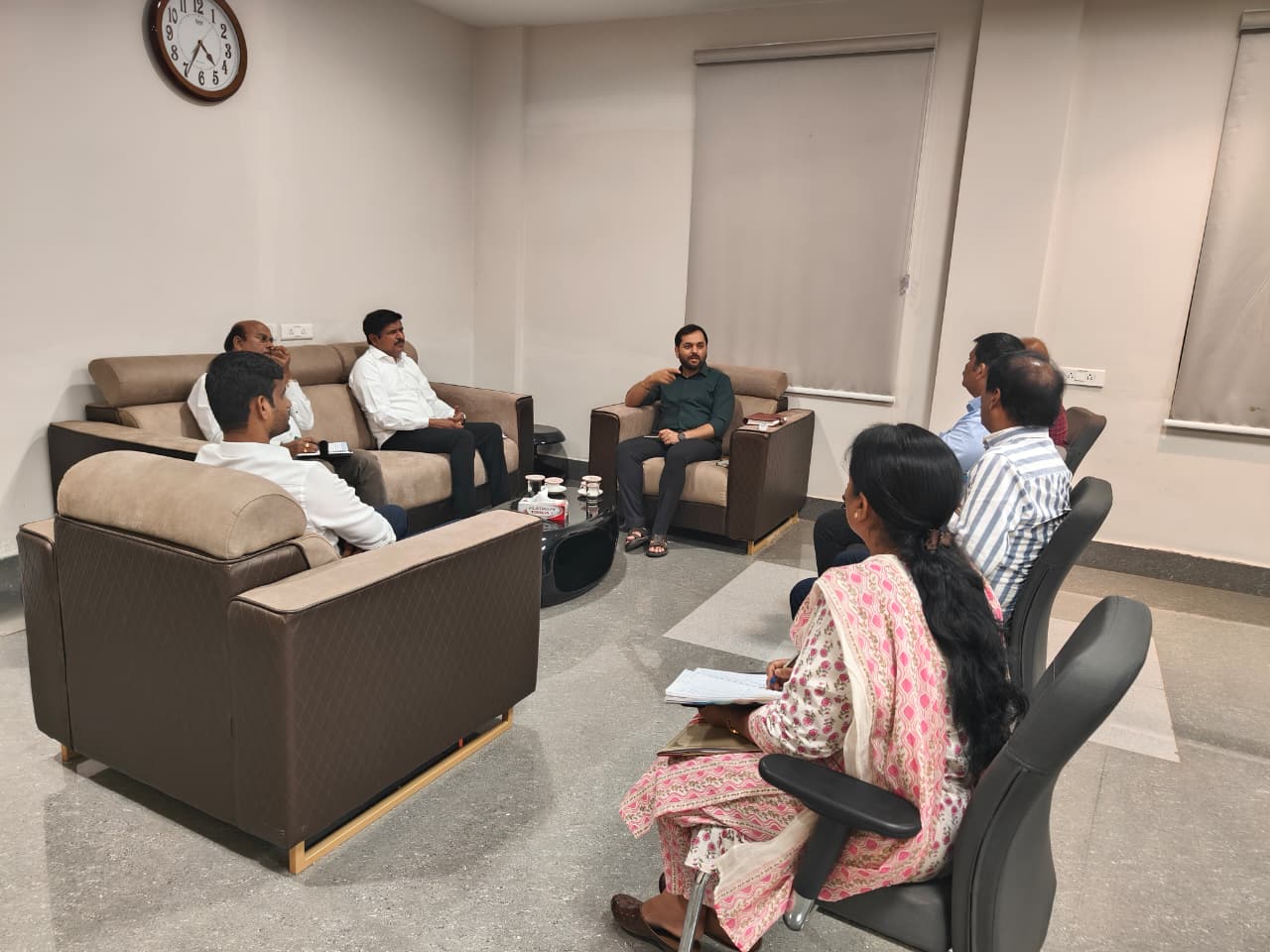 ధాన్యం ఇబ్బందుల పరిష్కారానికి చొరవ చూపండి