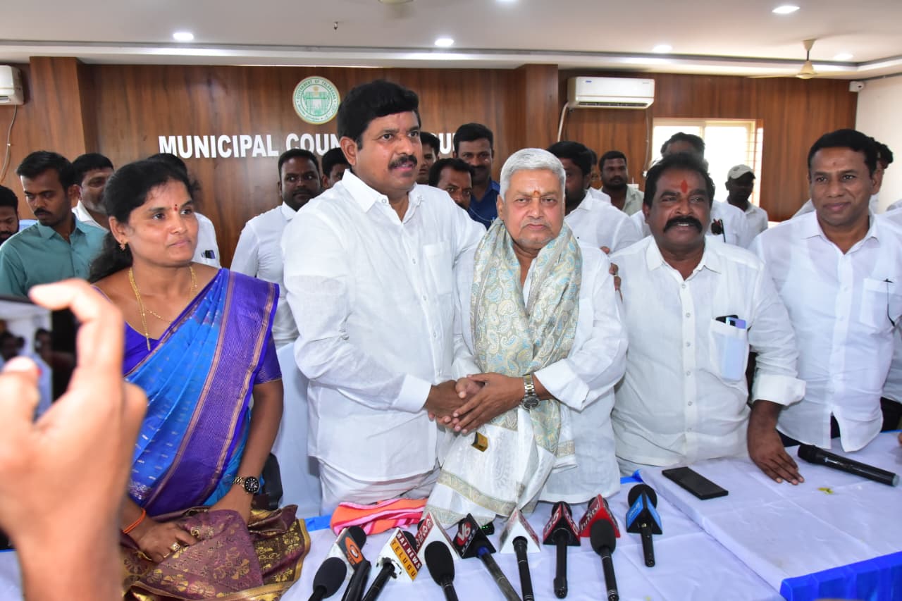 సర్‌తో ఓట్ల తొలగింపునకు కుట్ర