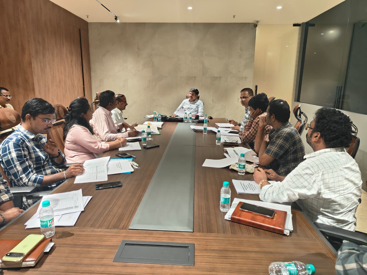 అభివృద్ధి పనులను వేగవంతం చేయండి