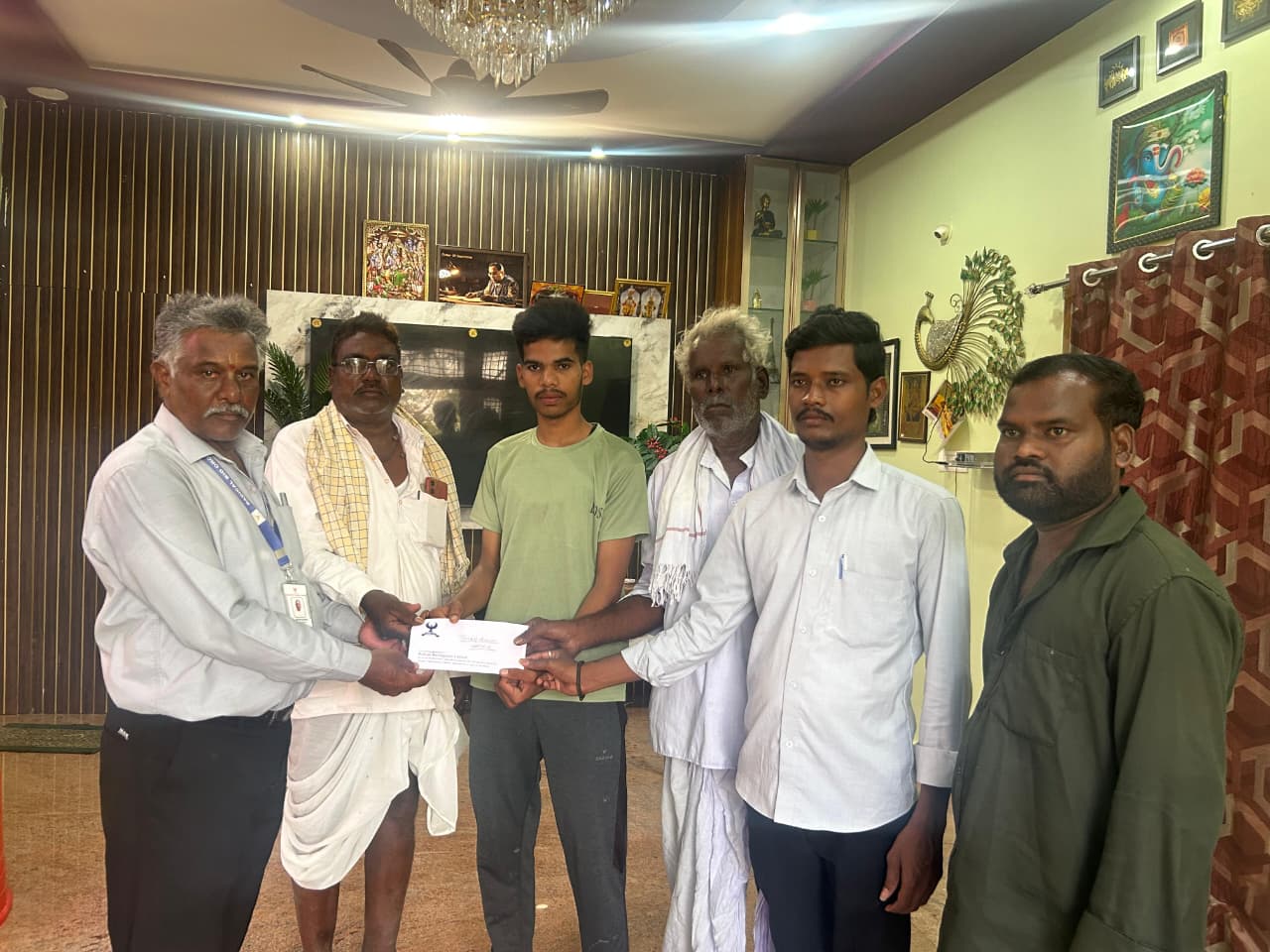 బీఎస్‌ఆర్‌ మానవత్వం..!