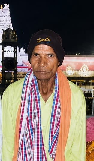 తెలియక ట్రైన్ దిగిన తాత..!