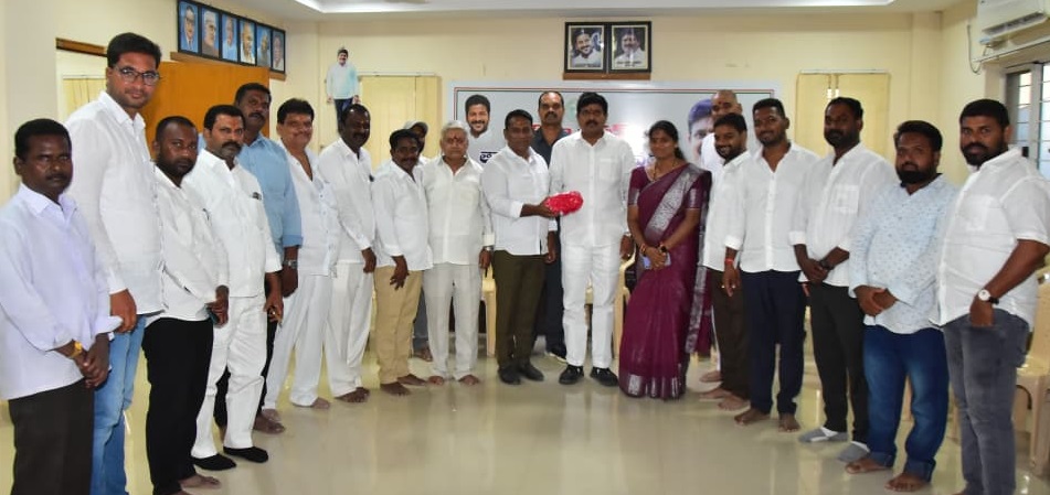 హిందూ ఉత్సవ సమితికి ఎమ్మెల్యే అండ